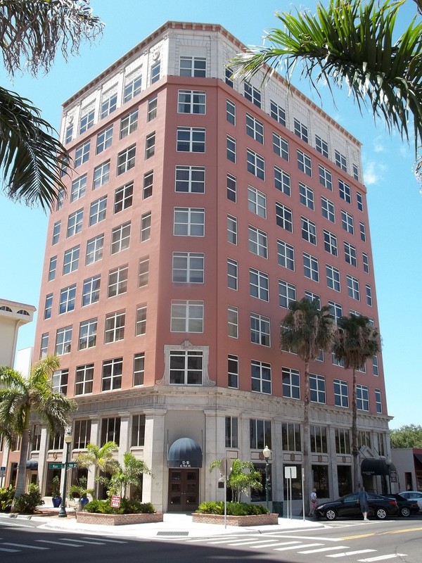 The former American National Bank Building was built in 1926. It is a condominium residence today.