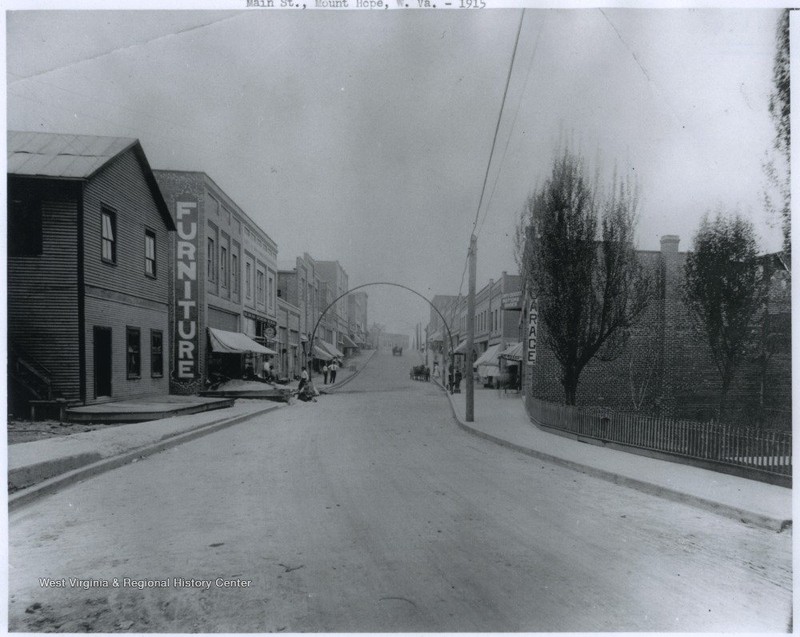 Main Street - 1915.