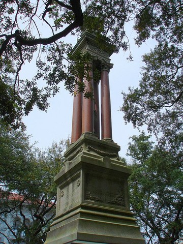 William Washington Gordon Monument. Photo By Micheal Karl Witzel https://www.flickr.com/photos/michaelwitzel/30064490268/in/photostream/