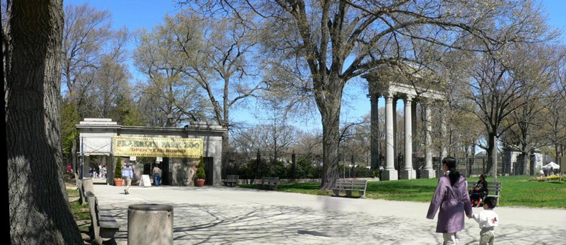 This photo taken in 2006 shows the entrance to the Franklin Park Zoo, a popular destination for Boston tourists. (By: Bev Skyes, [https://commons.wikimedia.org/wiki/File:Entrance_(138686979).jpg], Source: Wikimedia Commons)