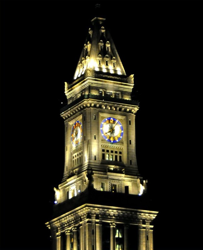 The Customs House clock tower in 2009. The clock continues to function today. Source: WikiMedia Commons (used with permission) https://en.wikipedia.org/wiki/Custom_House_Tower#/media/File:Custom_House_Tower_Clock_Massachusetts.jpg