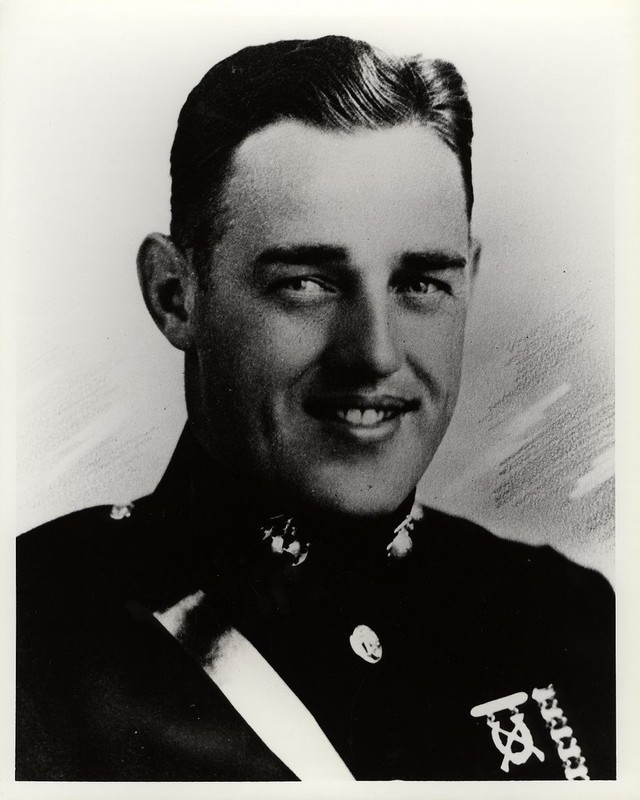 This is a picture of Major Kenneth D. Bailey in his United States Marine Corps uniform.