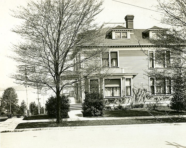 Franke Tobey Jones House