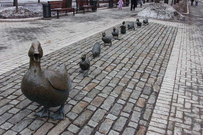 The Make Way for Ducklings Statue found in Moscow, which helped the US ease nuclear tensions with the USSR through being a symbol of peace and diplomacy. 