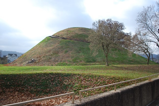 Greave Creek Mound in Moundsville, WV (Marshall County)