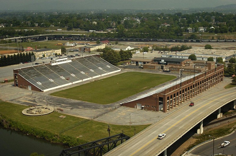 Victory Stadium, Roanoke Virginia
In the foreground, you can see the Roanoke river