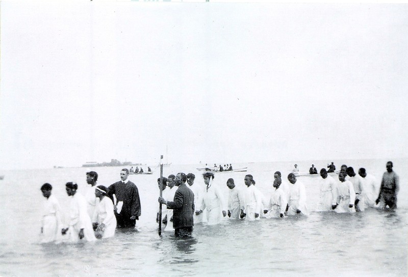 Water, People on beach, Lake, Recreation