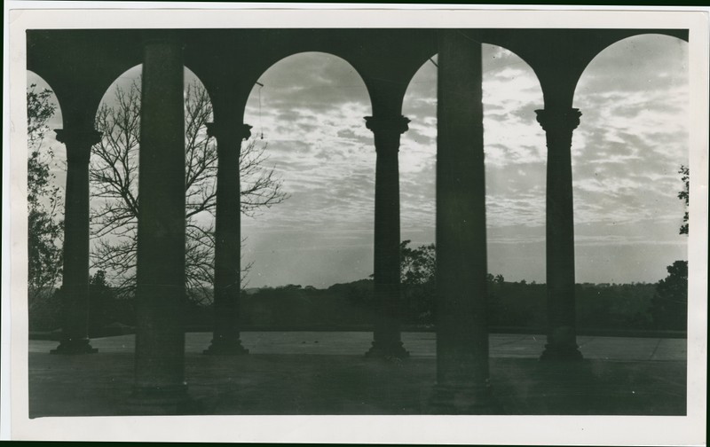 Mt. Echo Park Pavillion in January of 1941
Source: Ohio History Connection
Persistent URL: http://www.ohiomemory.org/cdm/ref/collection/p267401coll34/id/7303 