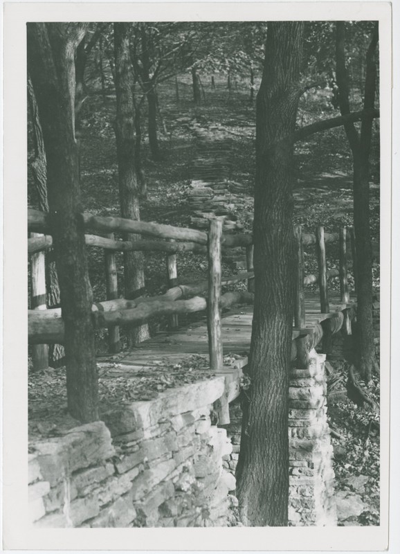 Woodland Trail in Mt. Echo Park, 1930s

Source: Ohio History Connection
Persistent URL: http://www.ohiomemory.org/cdm/ref/collection/p267401coll34/id/7335
