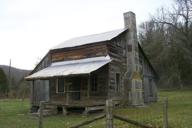 This is the oldest building in the Buffalo National River. It was built by the Parker brothers around the 1840s. It is one of several historic structures on the farm.