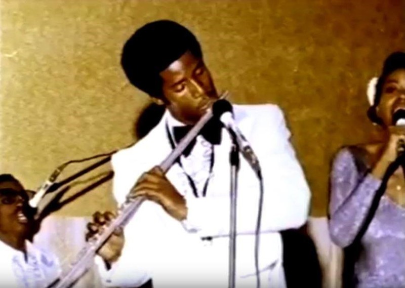 Steve Harvey didn’t just play saxophone. He played many other woodwind instruments, most notably the flute.