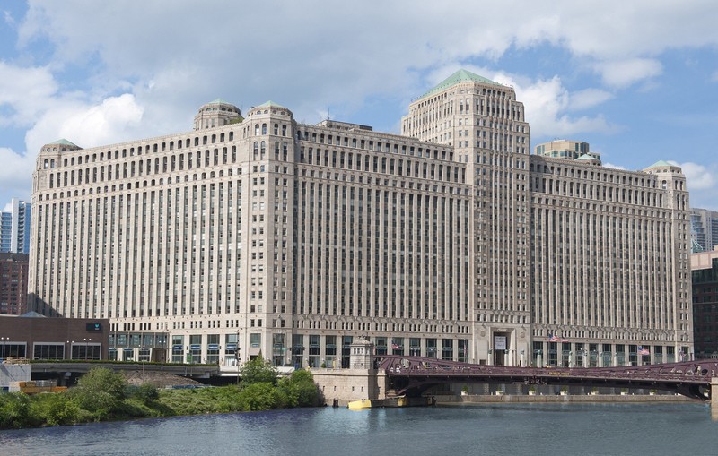 Merchandise Mart facade