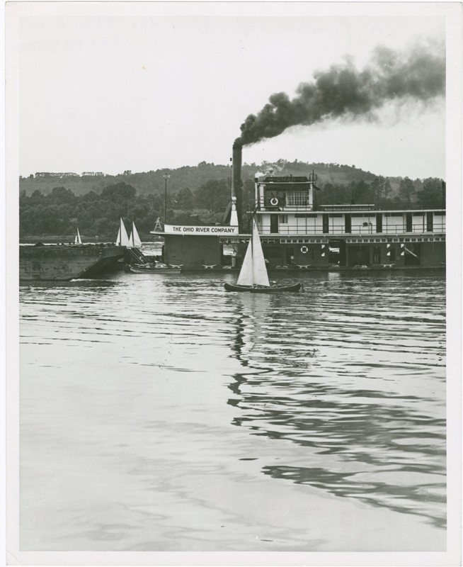 Canoes and Barge on Ohio River, Ohio Guide Collection courtesy of Ohio History Connection

http://www.ohiomemory.org/cdm/ref/collection/p267401coll34/id/5296