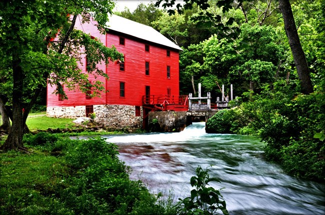 Alley Spring & Mill