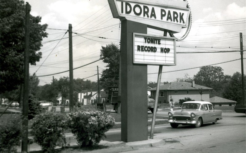 Idora Park sign advertising a sock-hop in the 1950s.