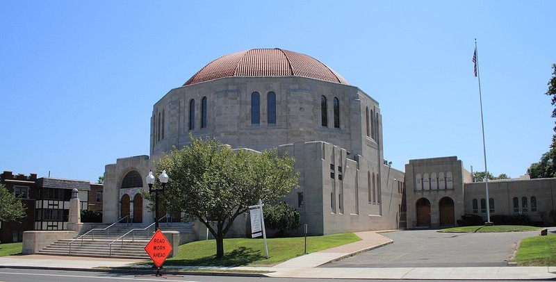 Temple Beth Israel was built in West Hartford during the 1930s when the congregation relocated to the suburbs.