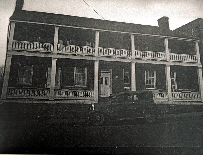 East part of the Bell Tavern that was razed in 1959 for a Western Auto store. Photo courtesy of Greenbrier History Society.