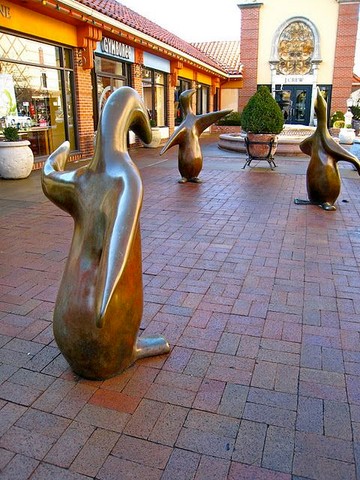 Plant, Sculpture, Bird, Yellow