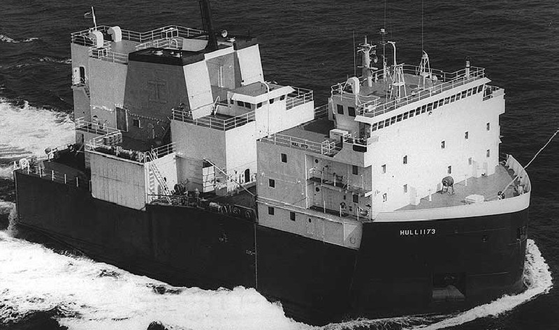 Naval architecture, Water, Building, Window