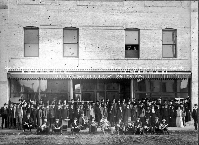 People gathered in front of the building for the Dedication of the Odd Fellows Building December 2, 1904