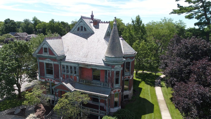 The Chapin House is a great example of Queen Anne architecture. Guided tours inside are offered on Fridays and Saturdays at 1pm.