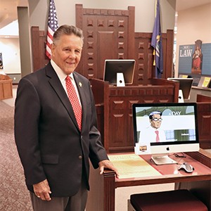 Free guided tours of the Learning Center can be reserved on weekdays