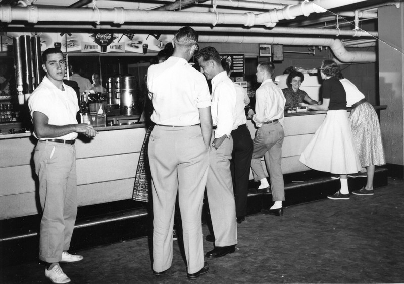 Students at the snack bar, 1951