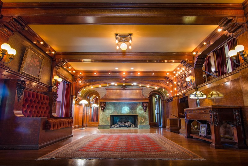 Interior Great Hall of Pleasant Home