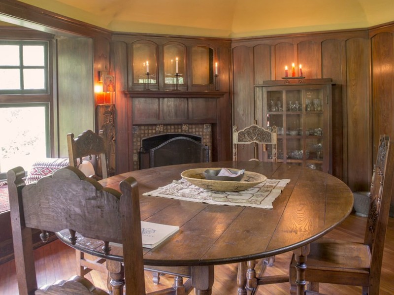 A dining area within the lodge's residence. 