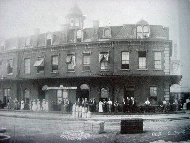 Passengers outside the first C&O station