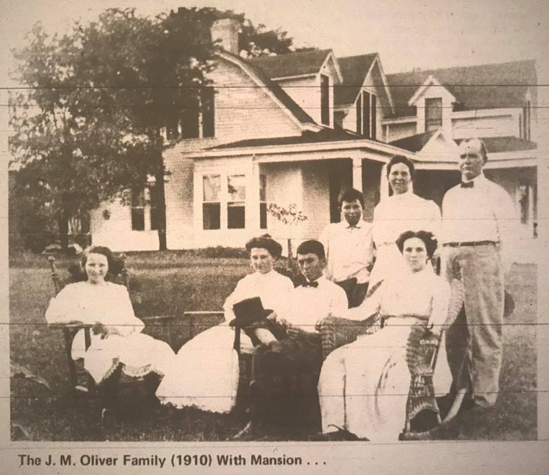 The Oliver House in 1910