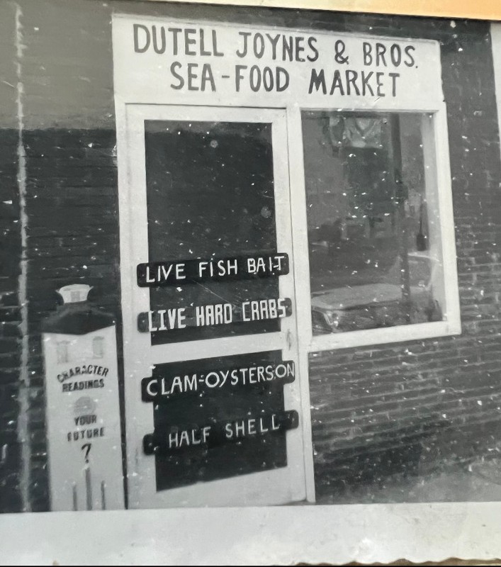 Window, Fixture, Font, Building