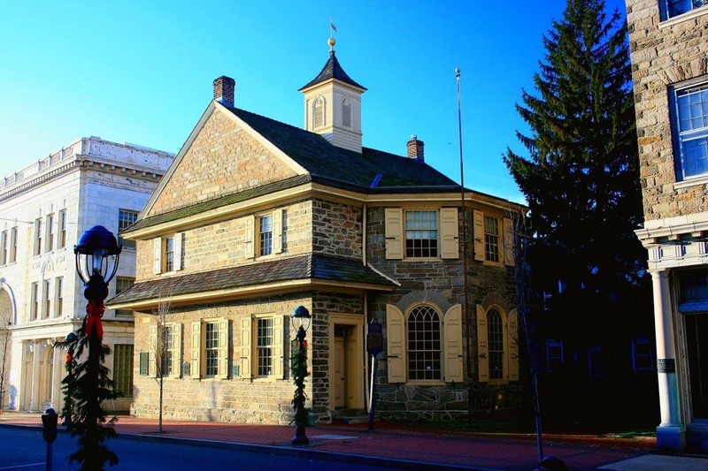 The Old Chester Courthouse was built in 1724 and is the oldest standing courthouse in the U.S. 