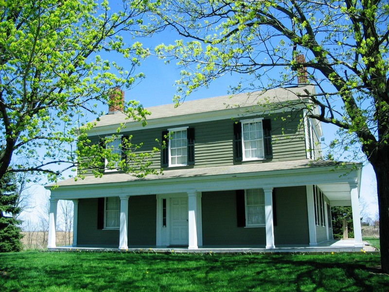 The Johnston House was built in 1822.