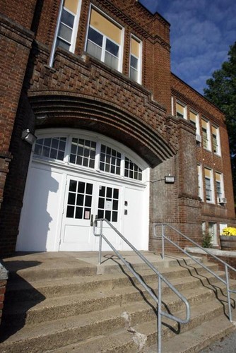 Entrance to Enslow Middle School before its demolition