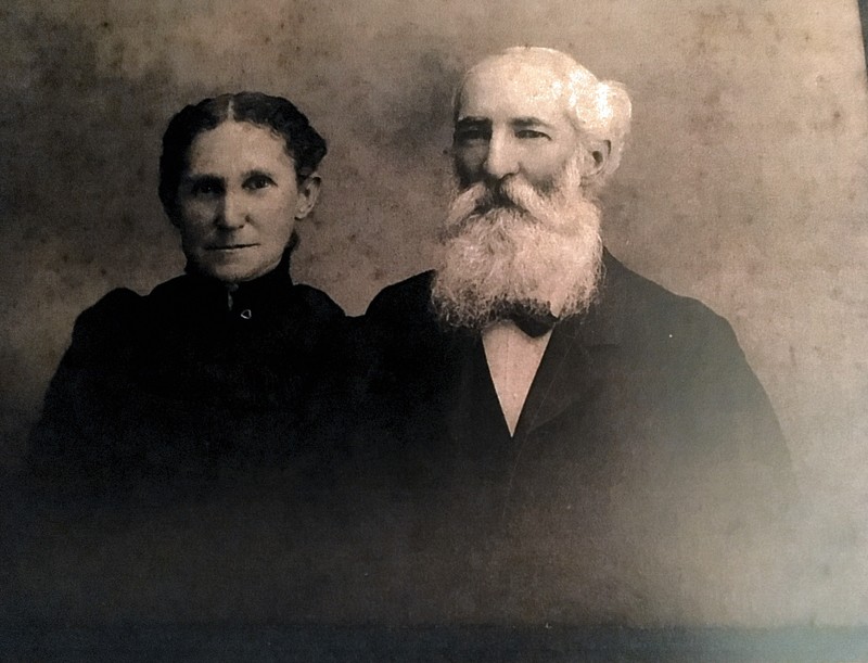 Hugh Wilson Donnally, Sr. and Rebecca Frances Johnston Donnally. Photo courtesy of Morgan Bunn.