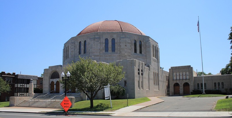 Temple Beth Israel, built 1933-1936 in West Hartford: the successor to Charter Oak Temple.