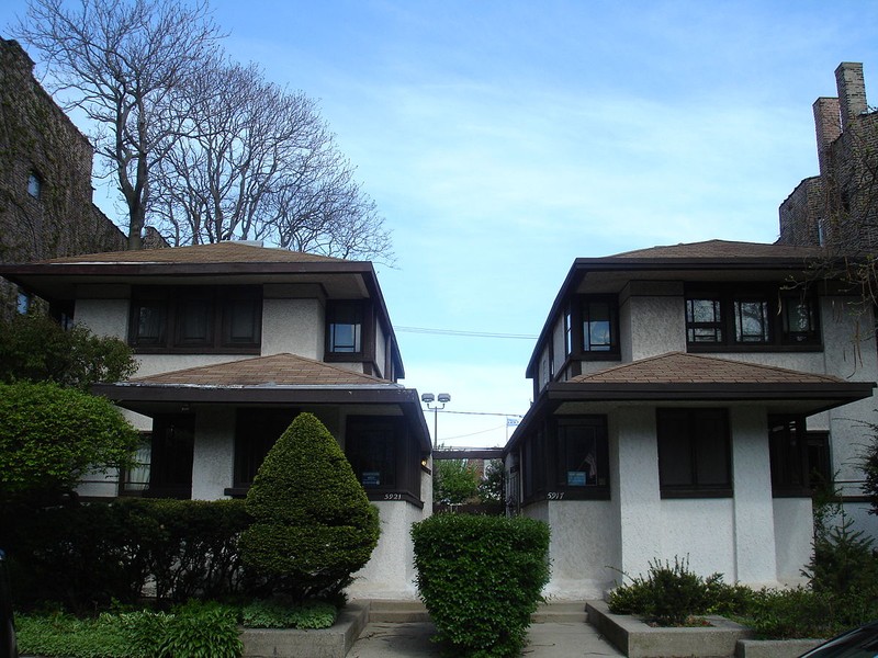 Gauler Twin Houses (1908), designed by renowned Prairie School architect Walter Burley Griffin - Photo taken on May 17, 2011