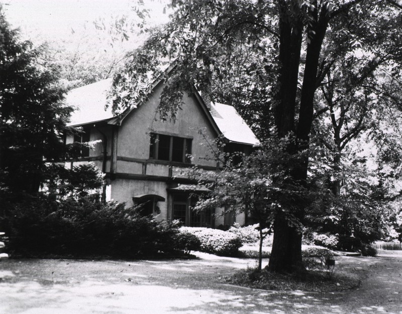 [Building 15K, Former Wilson home, now NIH Quarters] by Jerry Hecht, courtesy of NIH