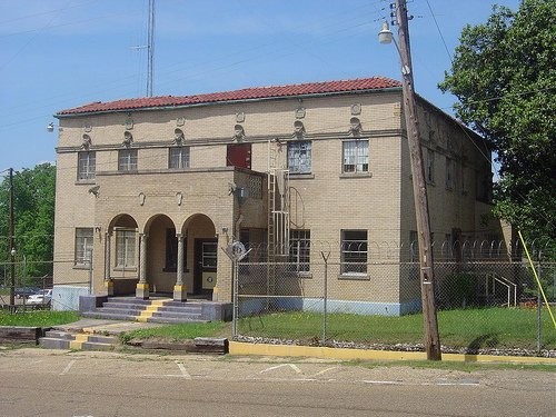 Old Columbia County Jail was built around 1920. 