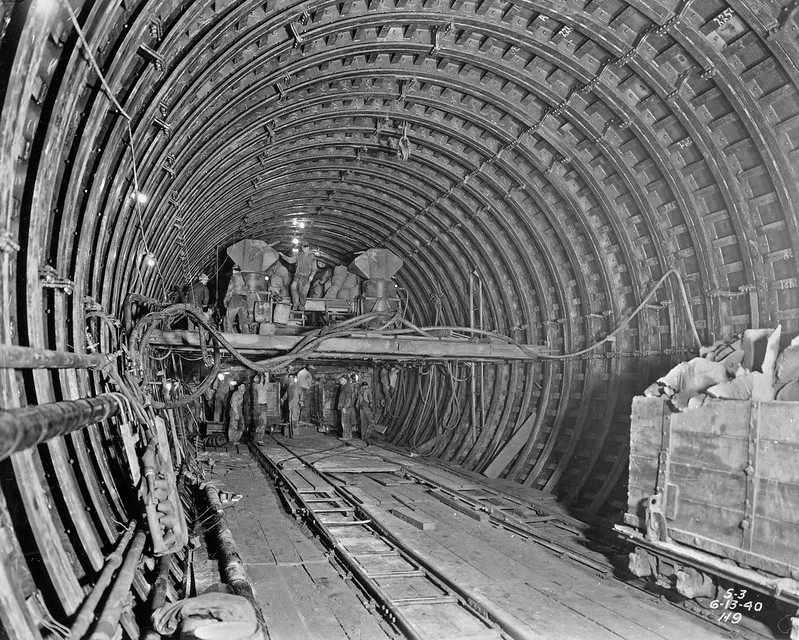 The first subway lines were constructed as part of the L system from 1938 to 1943.