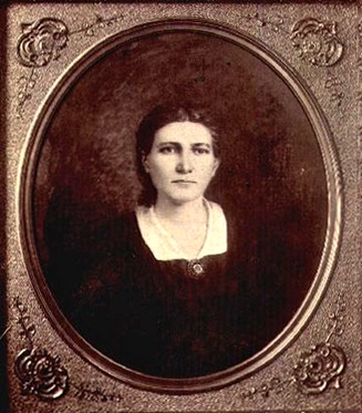 Emma Sansom Monument - Clio