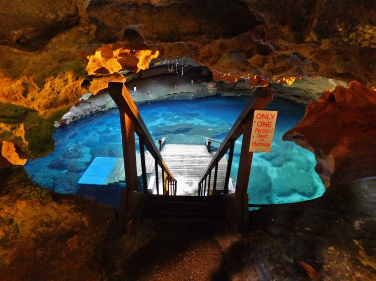 The staircase to Devils Den (2)