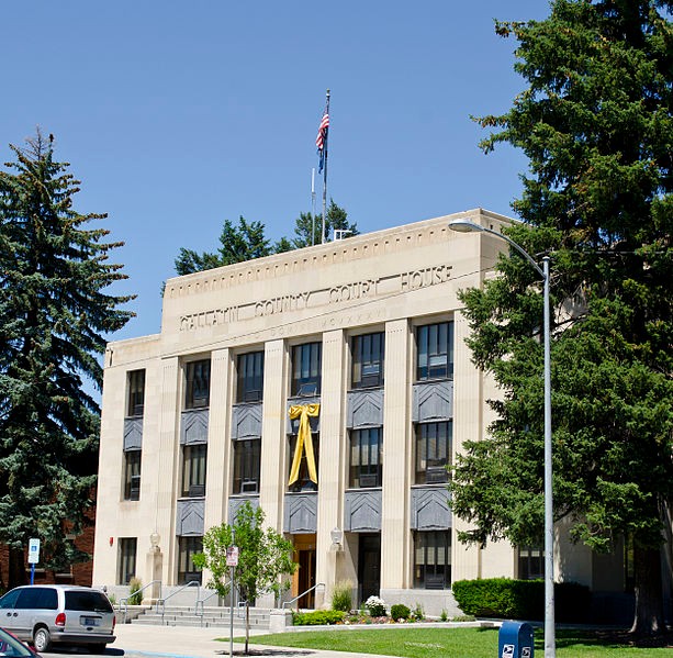 Gallatin County Courthouse was erected in 1936 and is an excellent example of the Art Deco style. 