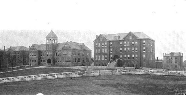 Knoxville College in 1903. McKee Hall is on the left, and Elnathan Hall is on the right.