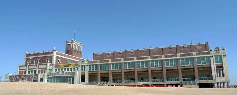 Present day image of the south side face of Convention Hall.