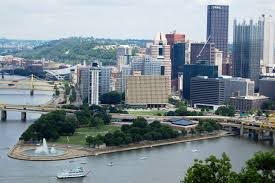 Point of View Park is often referred to as "Photography Hill" owing to the view of the city and the confluence of rivers. 