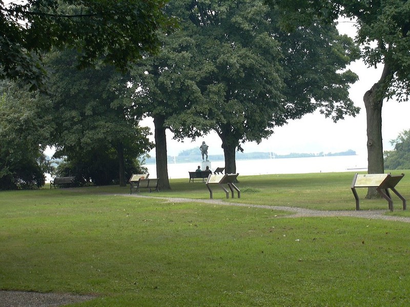 A view of the Delaware River and the statue of Johan Printz. 