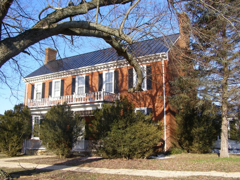 The front brick-side of Liberty Hall, addition to the house in 1815. Used with permission by DHR, https://www.dhr.virginia.gov/historic-registers/009-0013/