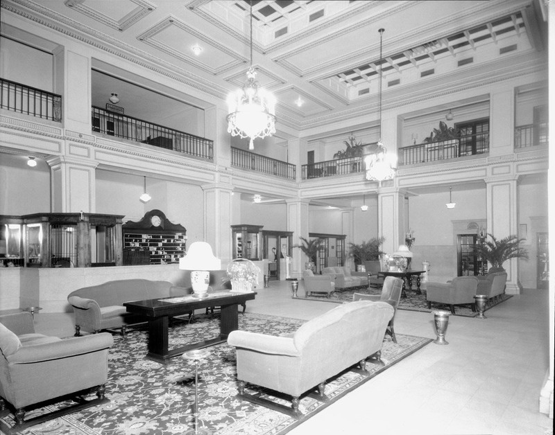 Inside the Sir Walter Hotel in the 1930s. Photo from the State Archives of North Carolina.